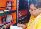 স্কুল পড়ুয়াদের বইমুখী করতে ভ্রাম্যমান লাইব্রেরি চালু সুকান্তর