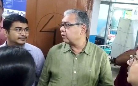 বারাসত হাসপাতালে হঠাৎ পরিদর্শনে ক্ষুব্ধ স্বাস্থ্যমন্ত্রী, ২৪ ঘণ্টার মধ্যে শোকজের নির্দেশ ওয়ার্ড মাস্টার সহ বেশ কয়েকজনকে!