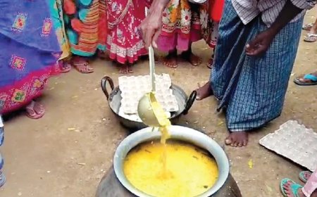 নিম্নমানের খাদ্যের অভিযোগে আইসিডিএস কেন্দ্রে বিক্ষোভ