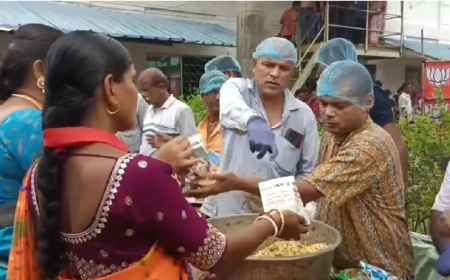 মেচেদায় সাংগাঠনিক বৈঠকে শুভেন্দু, ৩০০০ কর্মীর জন্য ঝালমুড়ির আয়োজন করল রেলের হকার্স ইউনিয়ন