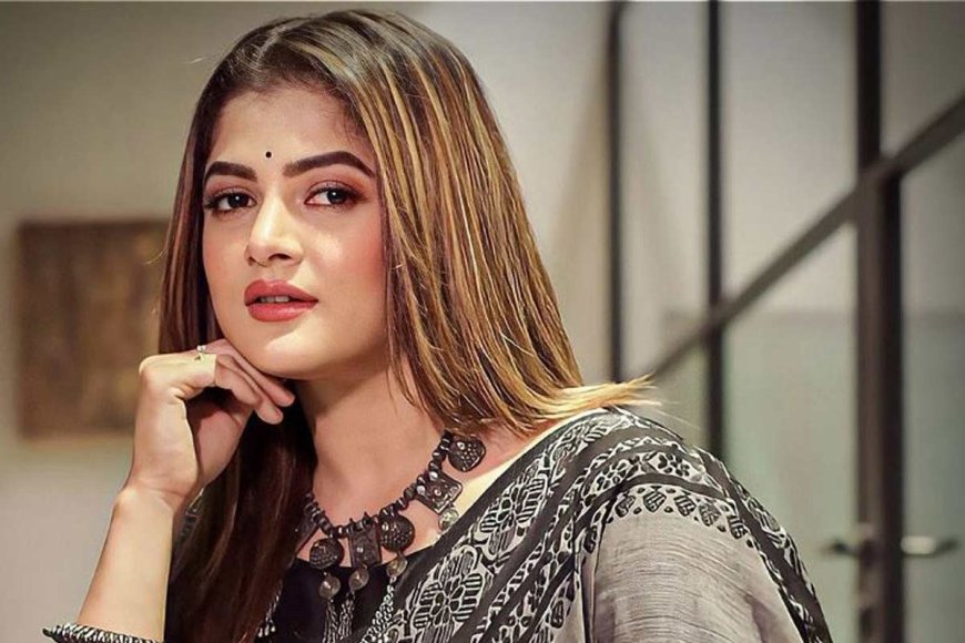 ধর্ষণের অভিযোগে গ্রেপ্তার শ্রাবন্তীর আপ্তসহায়ক, পেশাগত সম্পর্ক ছিন্ন করে কী জানালেন নায়িকা?